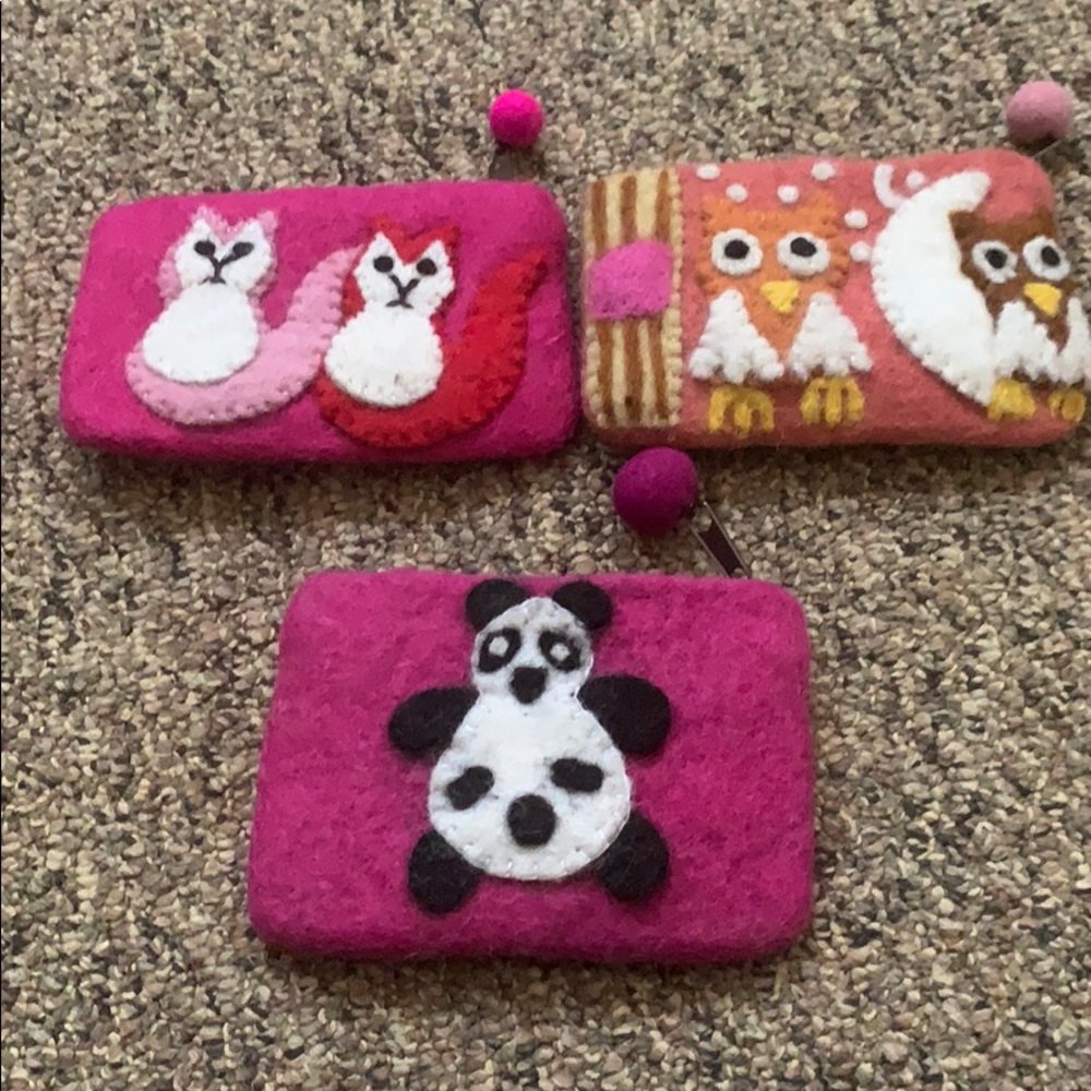 Hand made in Nepal 100% sheep wool coin/card purse